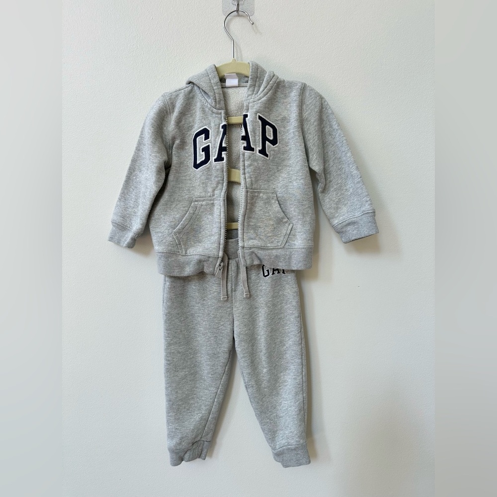 Baby Gap Logo Zip Hoodie & Pull-on Joggers Set 18-24 months Grey Toddler Kids